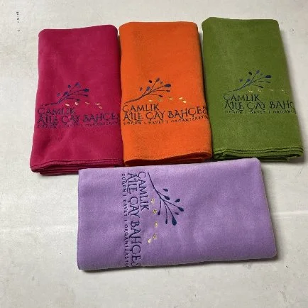 Logo Nakışlı Renkli polar sallar